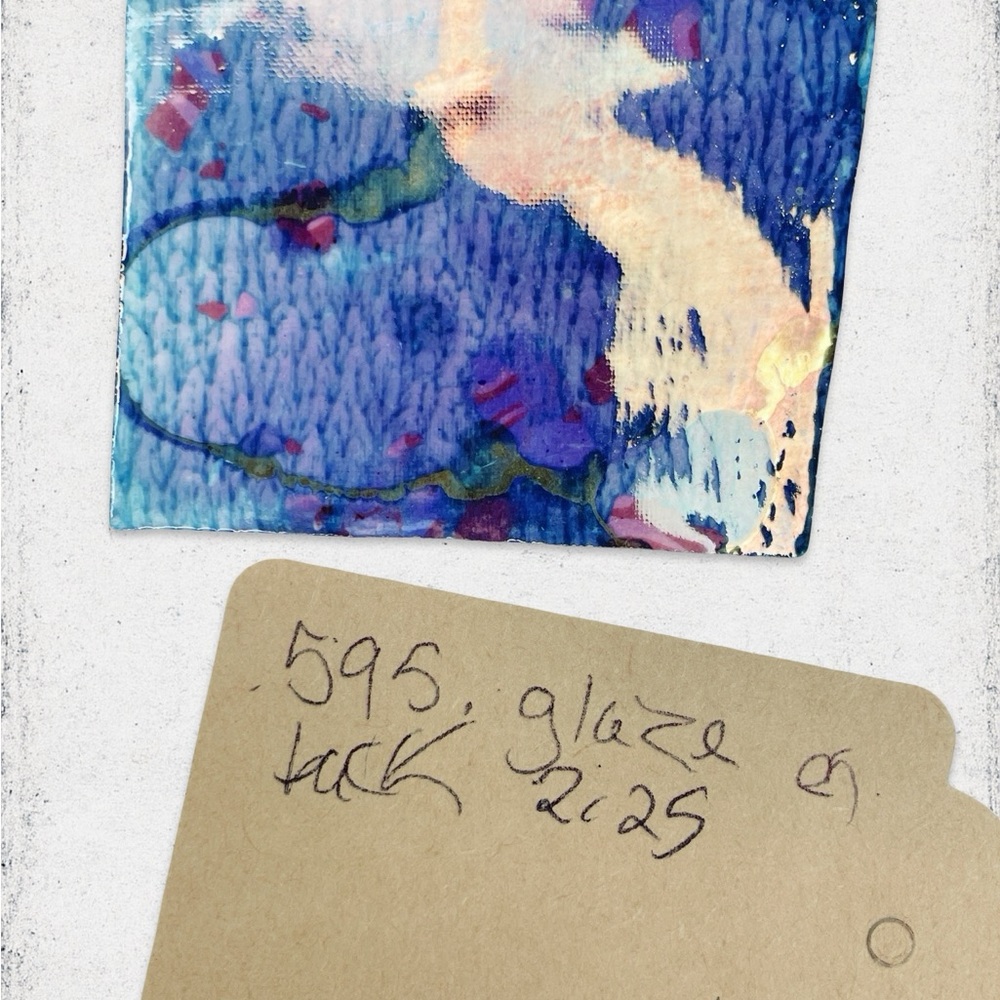 595u. Blue and Purple Art Ceramic Brooch - Picture 5 of 5